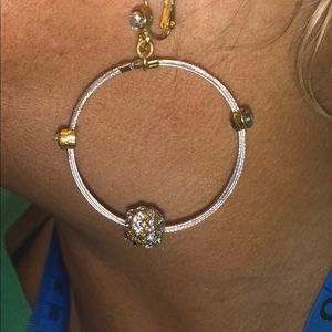 Chan lu earrings!! Beautiful gold and silver loops